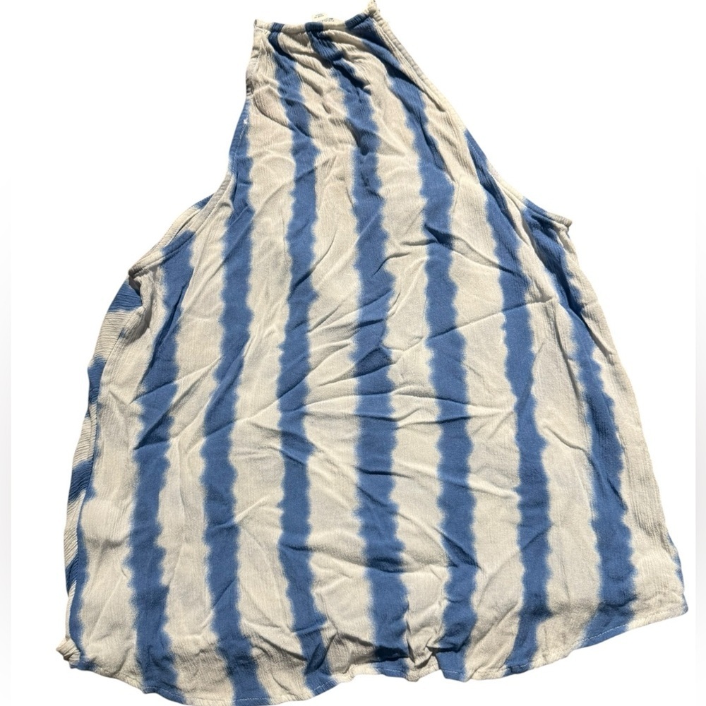 Market & Spruce Blue and White Wrap Tank Top - Picture 2 of 6